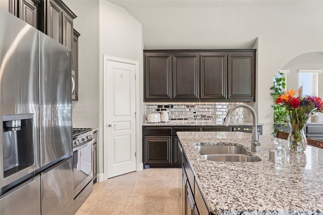 Building Photo - 1323 Lantern Faith Dr