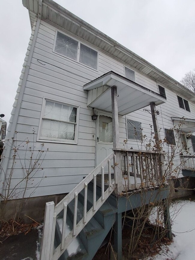 Building Photo - Spacious Townhome in Exeter, PA!