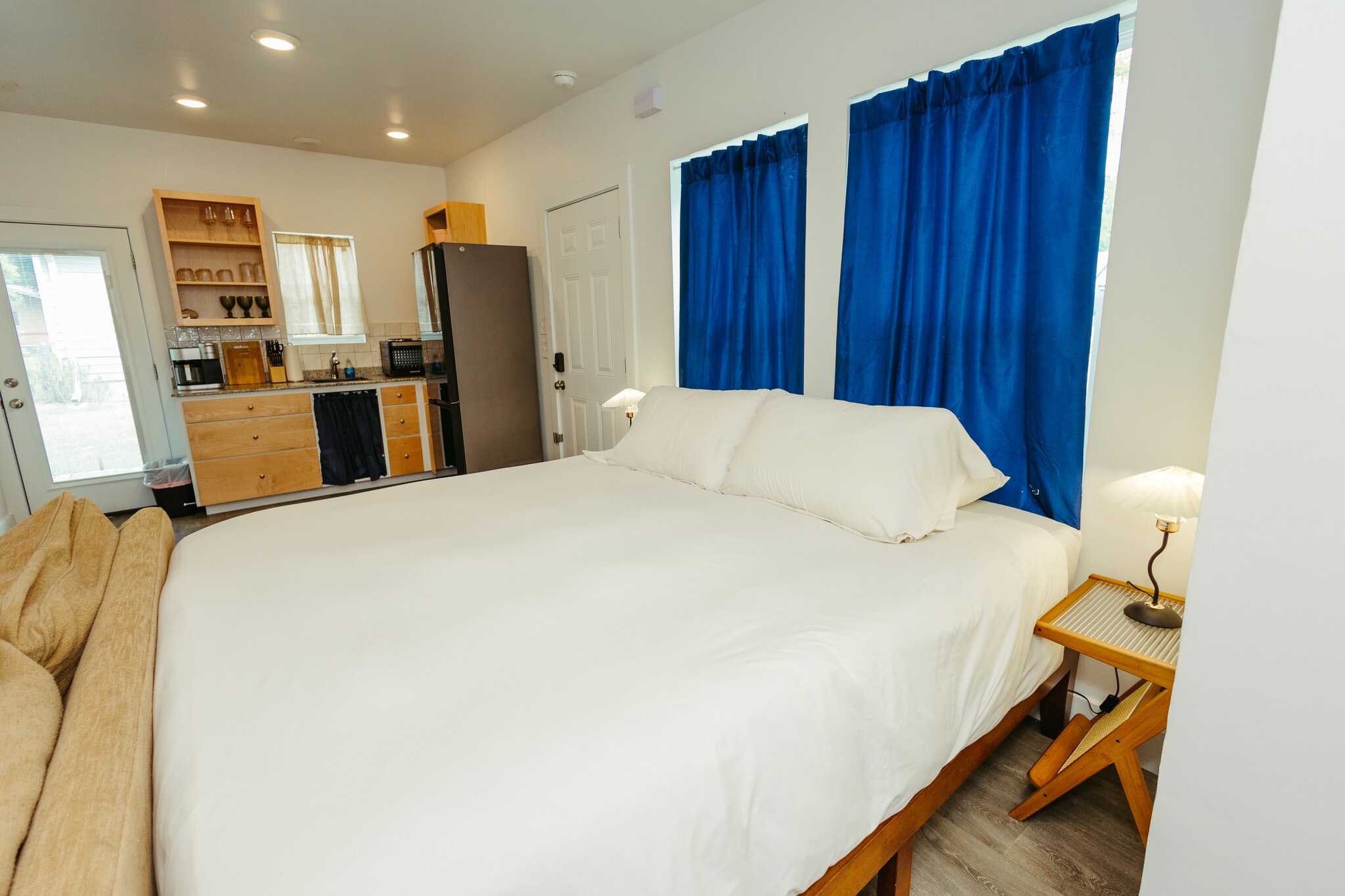 Building Photo - 3900 Leland Ave