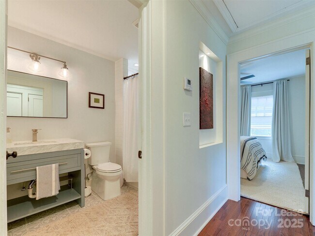 Building Photo - 508 Seldon Dr