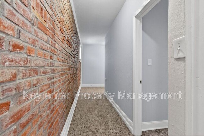 Building Photo - 3166 California Ave