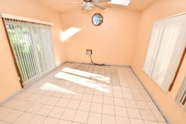 Building Photo - 3 Bed 2.5 Bath in Penn School District