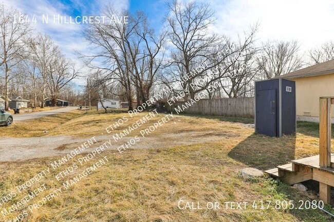 Building Photo - 1644 N Hillcrest Ave