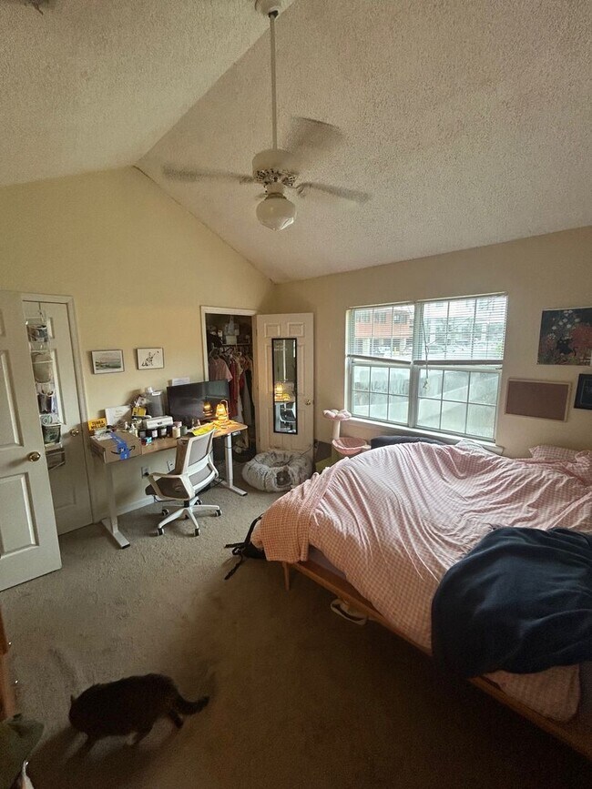 Building Photo - 188 Williams St