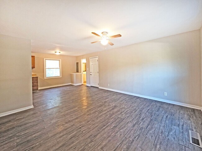 Building Photo - Updated 3-Bedroom Ranch Backing to Swann Nature Preserv