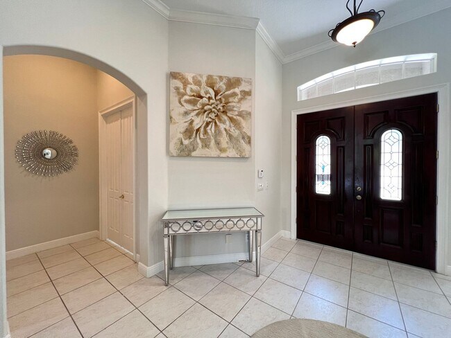 Building Photo - GORGEOUS SINGLE FAMILY HOME - PROPERTY  FU...