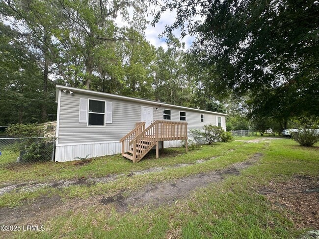 Primary Photo - 3307 Powell Dr