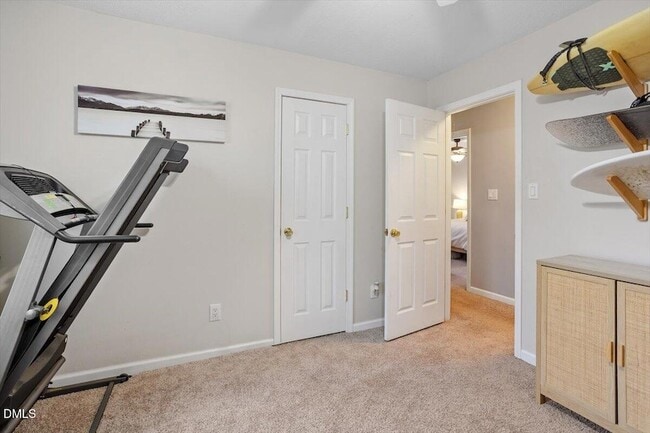 Building Photo - 204 Charles St