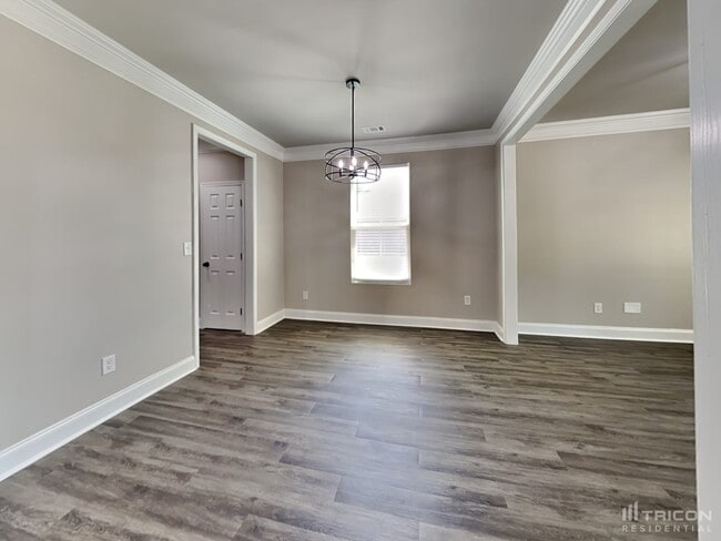 Building Photo - 115 Glenview Dr