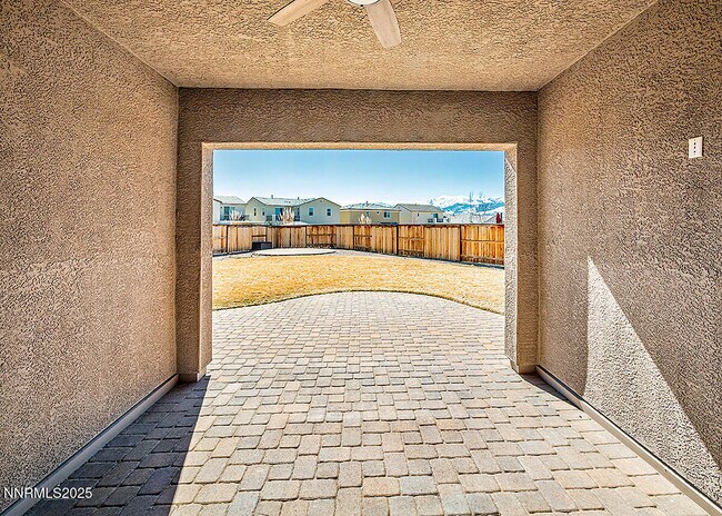 Building Photo - 3030 Bonfire Ln