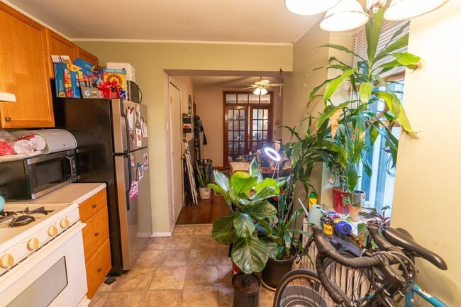 Building Photo - Pennsport 1st fl one bedroom