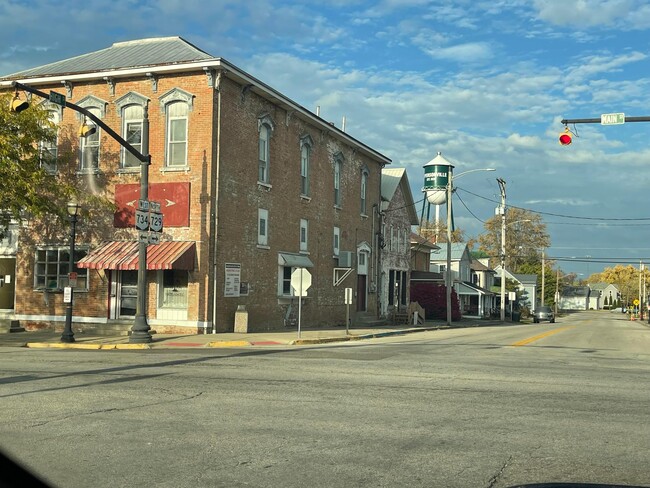 Building Photo - 2 N Main St