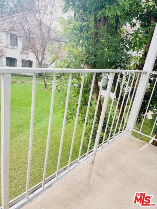 Building Photo - 2410 N Towne Ave