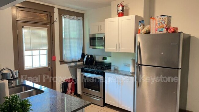 Building Photo - 1247 Chartiers Ave