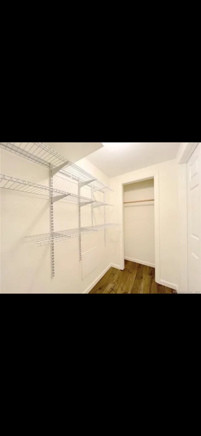 Building Photo - 68 Janet Cir