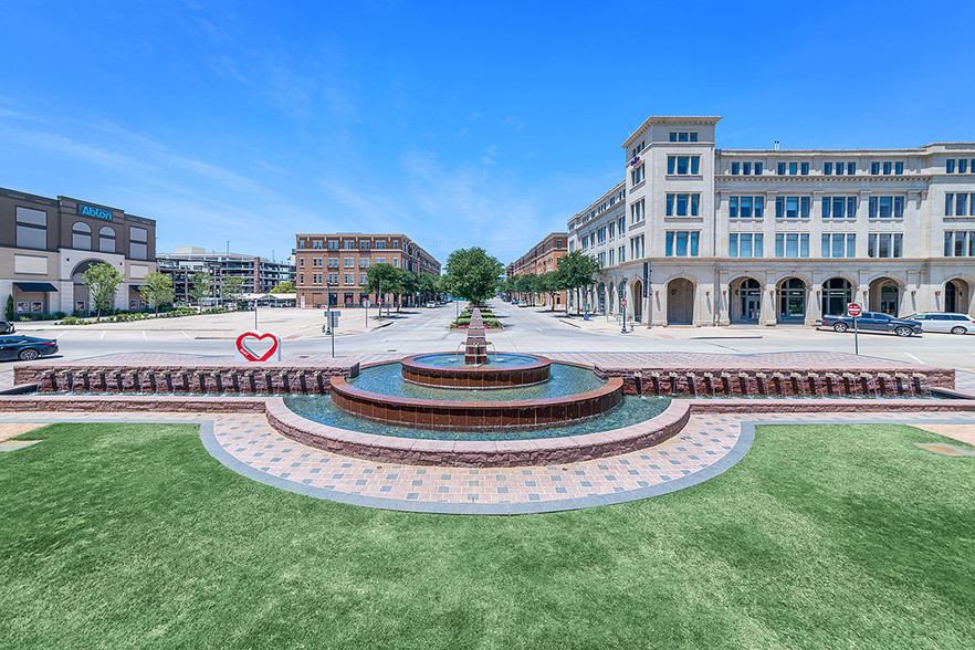 Primary Photo - The Plaza at Frisco Square