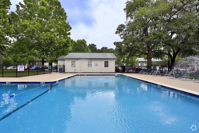 Building Photo - Sawbranch Apartments