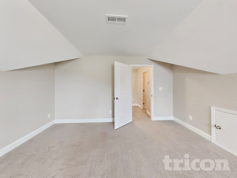 Building Photo - 25 Fish Whistle Ct