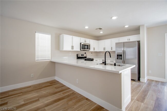 Building Photo - 2108 Sandy Ln