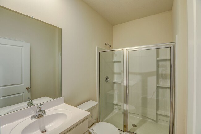 Building Photo - NEW CONSTRUCTION - 5 BDRMS, 3 BTHS, JOHNSON CITY