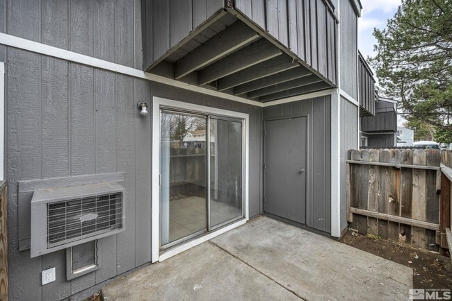Building Photo - 4608 Neil Rd