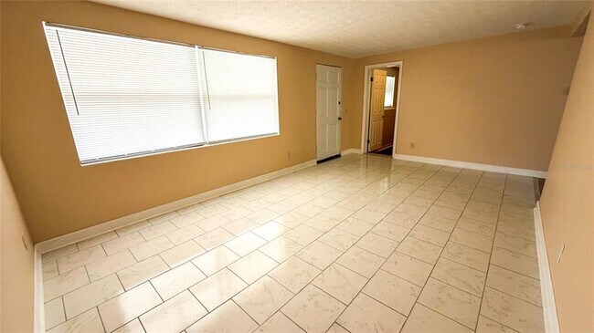Building Photo - 4102 Highland Loop