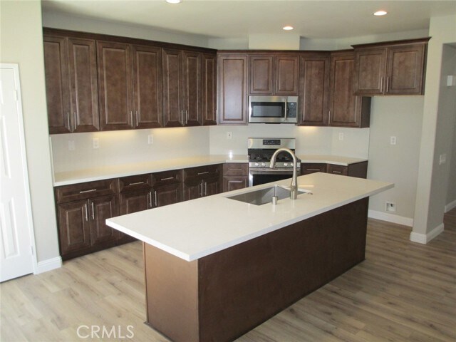 Building Photo - 41201 Crooked Stick Dr