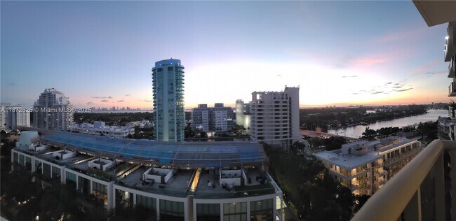 Building Photo - 6039 Collins Ave