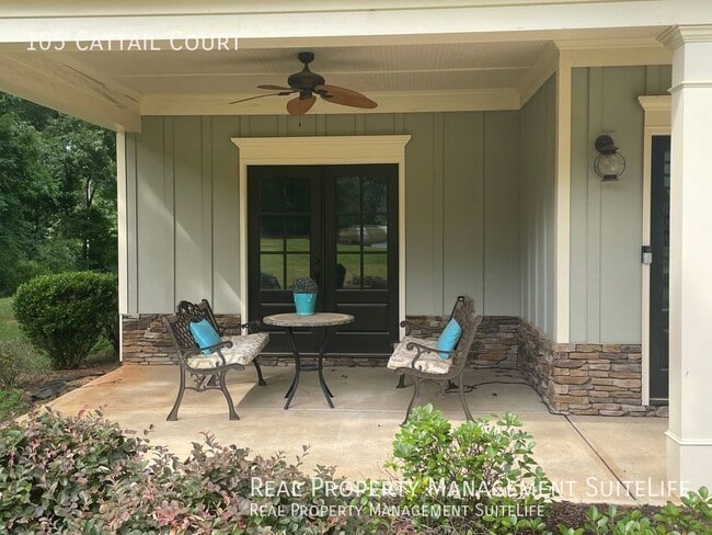 Building Photo - 105 Cattail Ct