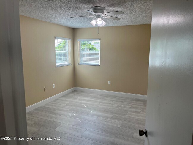 Building Photo - 12474 Drayton Dr