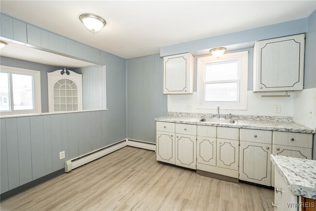 Building Photo - 24 Honduras Ln