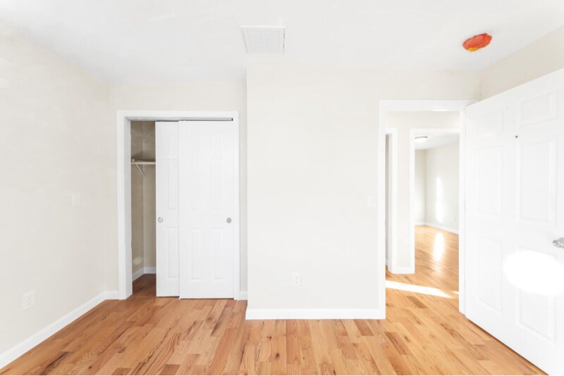 Building Photo - 12 Andy St