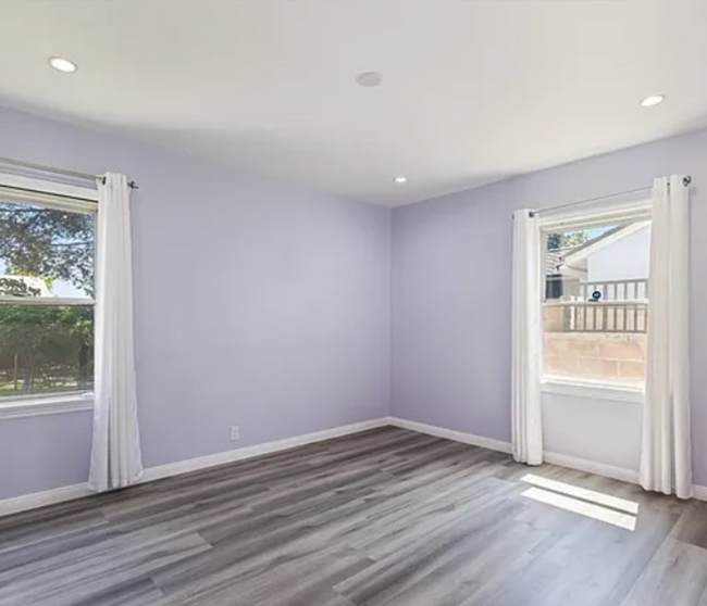 Building Photo - BEAUTIFUL 2 BEDROOM 2 BATH HOME