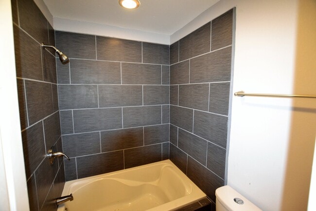 Building Photo - Newly renovated home in Beau Village Subdivision in Denham Springs near I-12