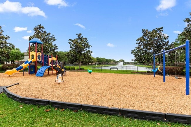 Building Photo - 25915 Hopson Meadows Dr