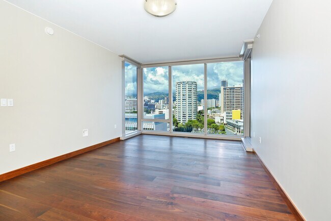Building Photo - 1555 Kapiolani Blvd