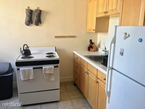 Building Photo - 229 St Paul St