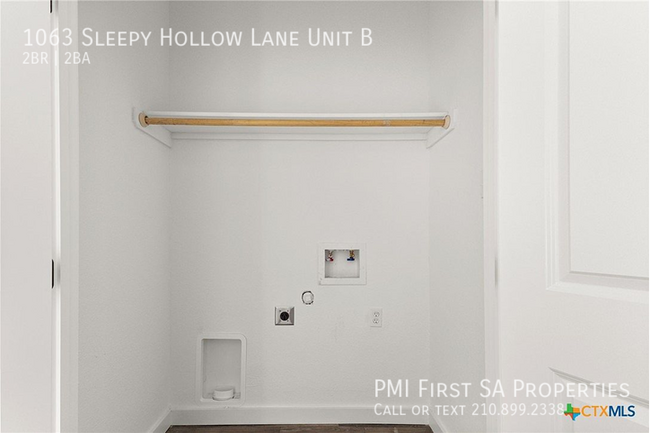 Building Photo - 1063 Sleepy Hollow Ln