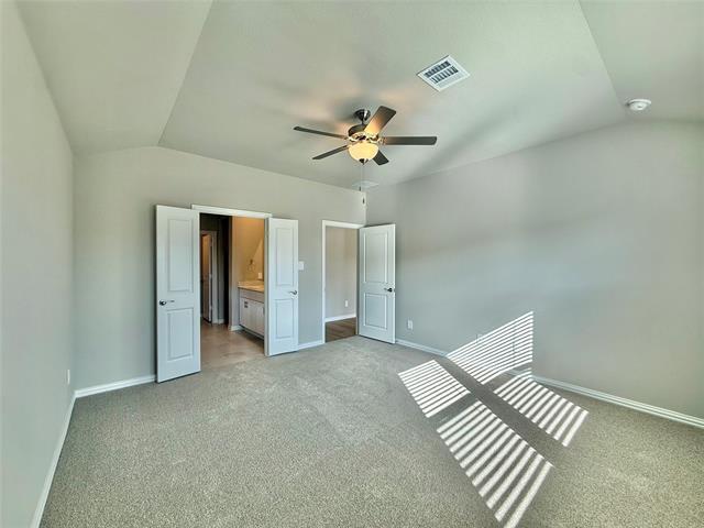 Building Photo - 2104 Rannoch St