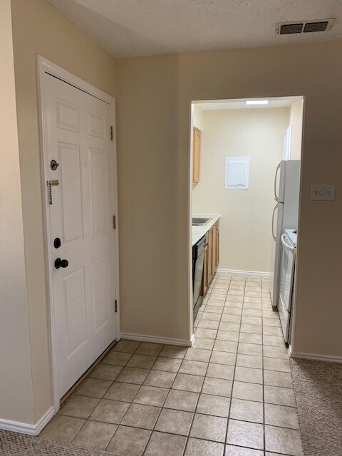 Building Photo - 7122 Premont Dr