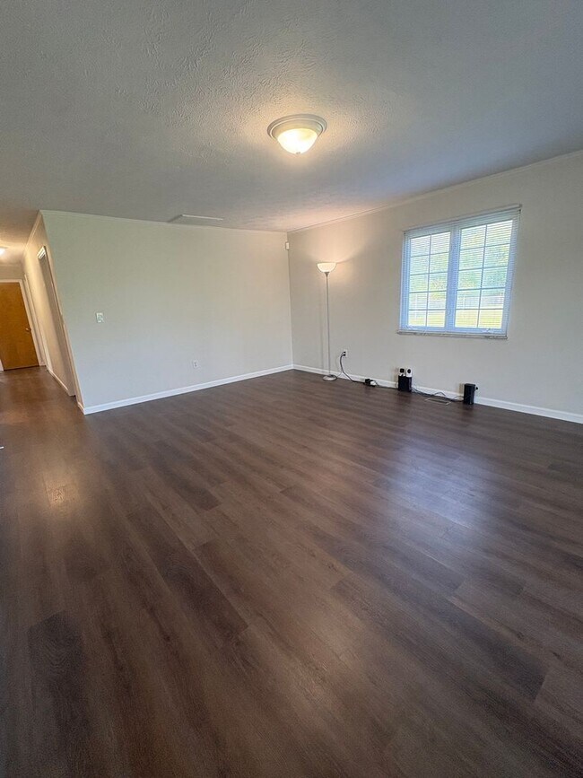 Building Photo - Beautiful 3 bedroom Home in Cedarville