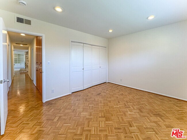 Building Photo - 16951 Ivadel Pl