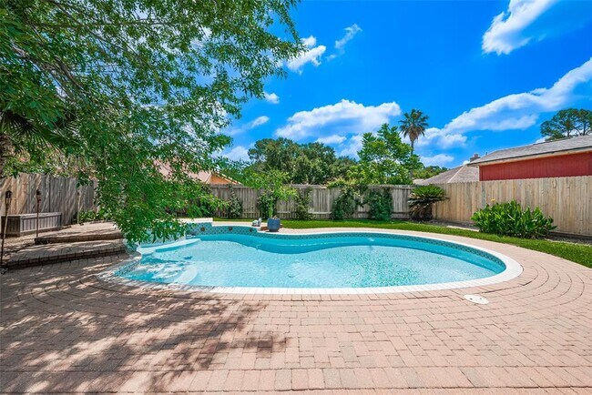 Building Photo - 8018 Zimmermann Dr