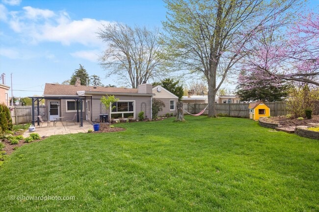 Building Photo - 804 S President St