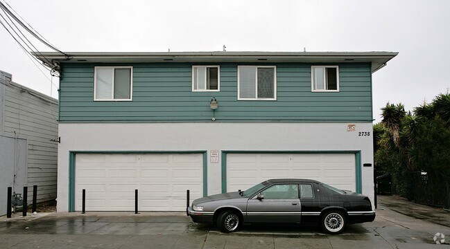 Building Photo - 2738 Havenscourt Blvd