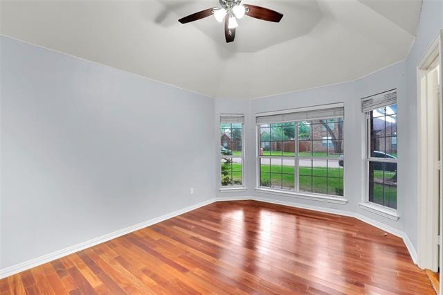 Building Photo - 1211 Greenway Dr