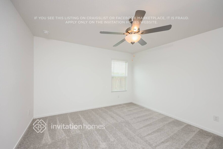 Building Photo - 2415 Fleming Dr