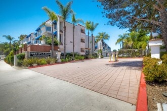 Building Photo - La Jolla Pines- Move In Special Top Level 2 Bed/2 Ba Available Now!!