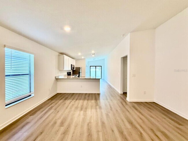 Building Photo - 5745 Helmsman Ct