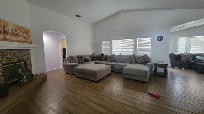 Building Photo - 3106 Stone Meadows Dr